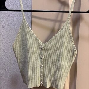 casual green cropped tank